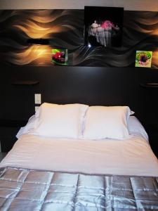 Hotels Hotel Restaurant Rive Gauche : photos des chambres