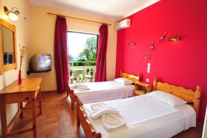 Apartments Corfu Sun Pool Side