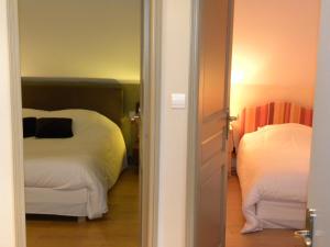 Hotels Hotel La Bastie d'Urfe : photos des chambres