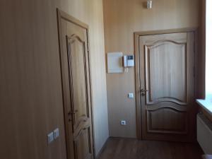 2 Level Town Center Apartment