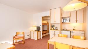 Appart'hotels Vacanceole - Residence La Croix Margot : photos des chambres