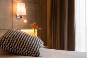 Hotels The Originals Boutique, Hotel Alize, Evian-les-Bains (Inter-Hotel) : photos des chambres