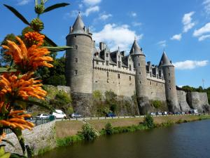 JOSSELIN CHURCH VIEW .