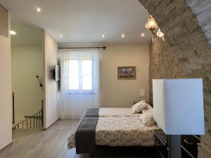 PINTOR MASSANET - Casa de piedra adaptada en LEscala