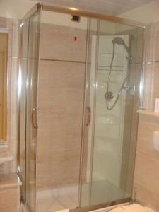 Large Single Room
