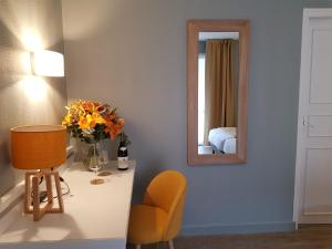 Hotels Hostellerie De Bretonniere : photos des chambres