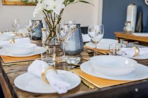 The Cottage and The Nook