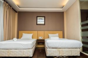 Spacious Studio Room at Grand Setiabudi Apartment By Travelio
