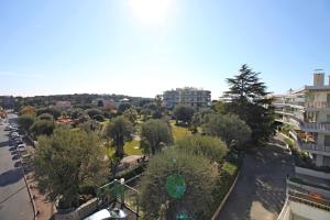 Charmant appartement 2P, piscine & tennis, proche plage & Monaco