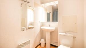 Appartements Vacanceole - Residence Les Chalets et Balcons De La Vanoise : Appartement 1 Chambre (6 Adultes)