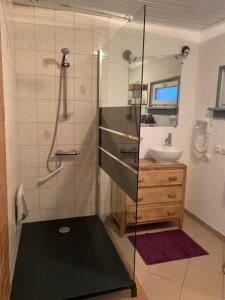 B&B / Chambres d'hotes Les Charmilles : photos des chambres