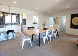 2 - Handsome and Sunkissed on the Doorstep to Wanaka