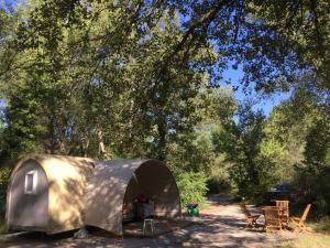 Campings Les Chapelains : photos des chambres