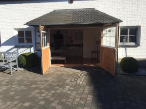 Hof Busen Farm Haus Hotel In Monchengladbach Germany J2ski