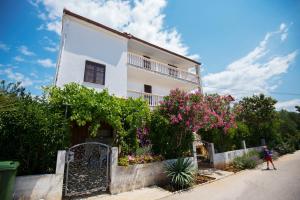 Apartments Petrčane Welcome