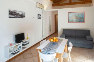 Apartment THE YELLOW LOFT Mira Italy