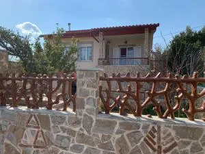 Peaceful house near Airport - Pévka