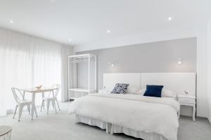 INNER Kompas Palmanova "Adults Only"