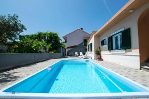 Summer rental house "Kava" - 奥库格哥恩基 Summer rental house "Kava" - 奥库格哥恩基