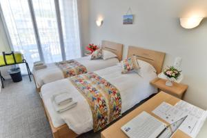 Hotels Hotel Sables D'or : photos des chambres