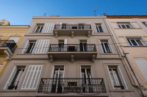 Appartements F3 Plein centre plage a 50 m (rue calme) parking possible : photos des chambres