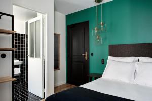 Hotels New Hotel Le Voltaire : photos des chambres