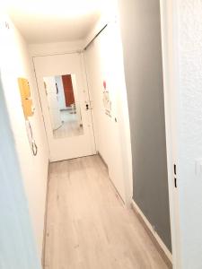 Appartements JOLI STUDIO HYPER CENTRE TRES PROCHE VIEUX PORT : photos des chambres