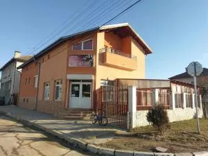 Стаи за гости Елени - Vakarel