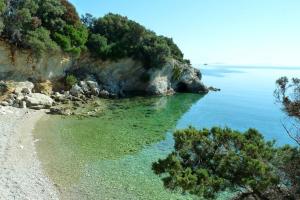 Holiday house Punta Blue & Orange 5m from the sea, island Cres 
