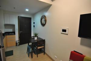 One Madison Place Tower 1