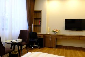 JB Central Apartment