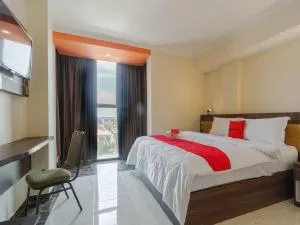 RedDoorz Plus @ Boulevard Panakkukang - Pampang