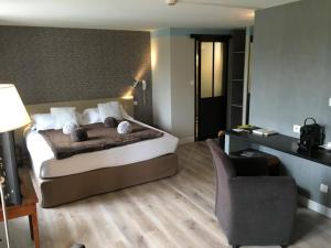 Hotels Logis Hotel Le Moulin de Chalons : photos des chambres