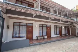 RedDoorz @ Panglima Sudirman Probolinggo - Banyuanget