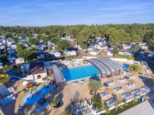 4 star bungalo Camping La Pignade Ronce-les-Bains Prantsusmaa