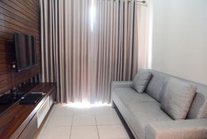 Great Location 2BR Maple Park Sunter Apartment By Travelio