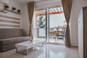 Poolside Hideout Apartments