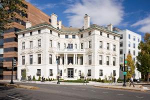 hotel ampeer residences luxury