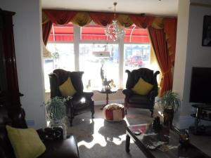 Camelot Hotel - Couples Only