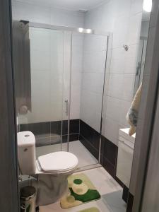 nocowanie pod czarną górą