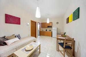 Omega Comfy Apartments Almyrida Chania Greece