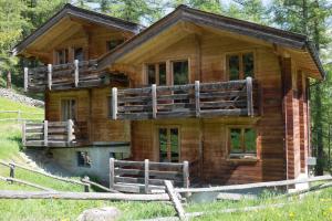 3-Schlafzimmer Chalet Eichhorn****, Saas Fee 1800m
