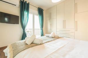 Incredible Acropolis View Flat!