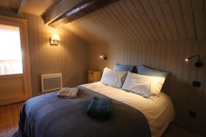 Chalets Sous les Ecotagnes : photos des chambres