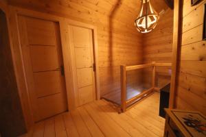 Chalets Sous les Ecotagnes : photos des chambres