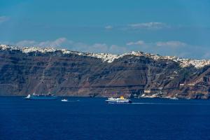 Acroterra Rosa Hotel & Spa Santorini Greece