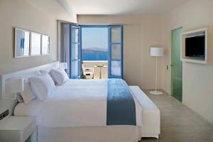 Acroterra Rosa Hotel & Spa Santorini Greece