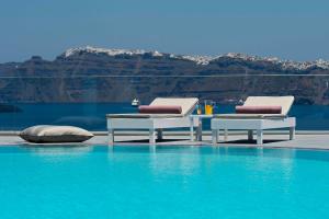 Acroterra Rosa Hotel & Spa Santorini Greece