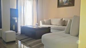 Cleopatras house corfu center apartment