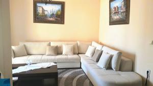 Cleopatras house corfu center apartment